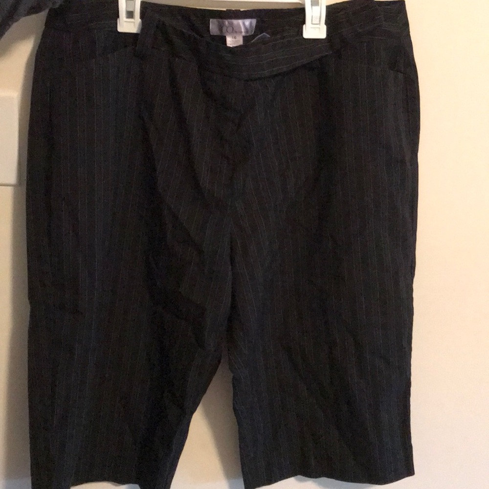 Wide leg capris